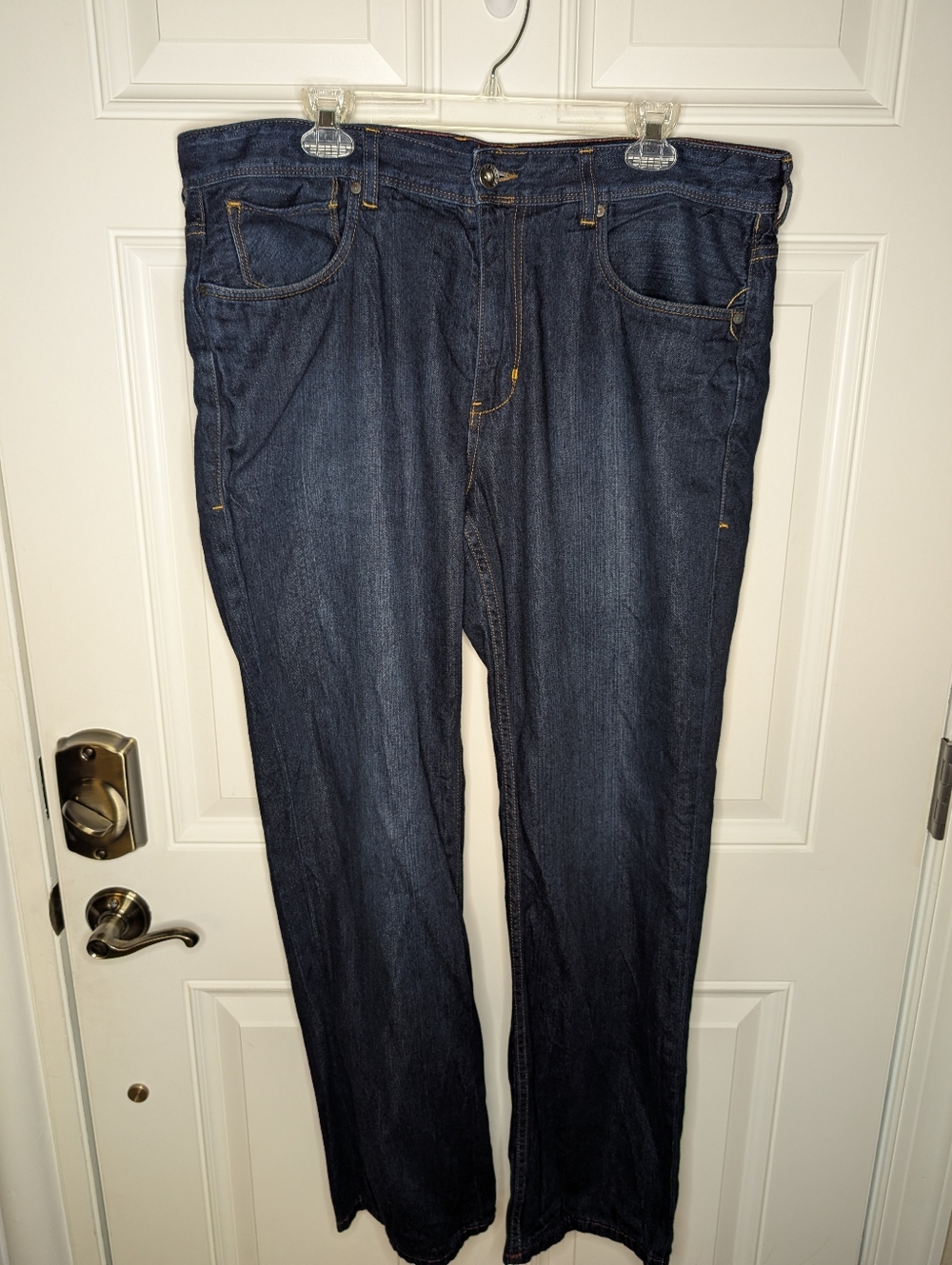 Tommy Bahama Cayman Island Relaxed Fit Jeans Men's 38x32 Dark Wash Button & Zip - Picture 2 of 11